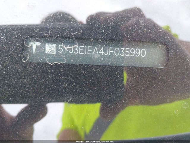 5YJ3E1EA4JF035990 Tesla MODEL 3