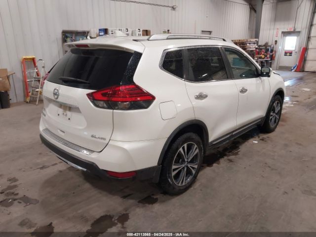 JN8AT2MV5HW009156 Nissan Rogue Sl