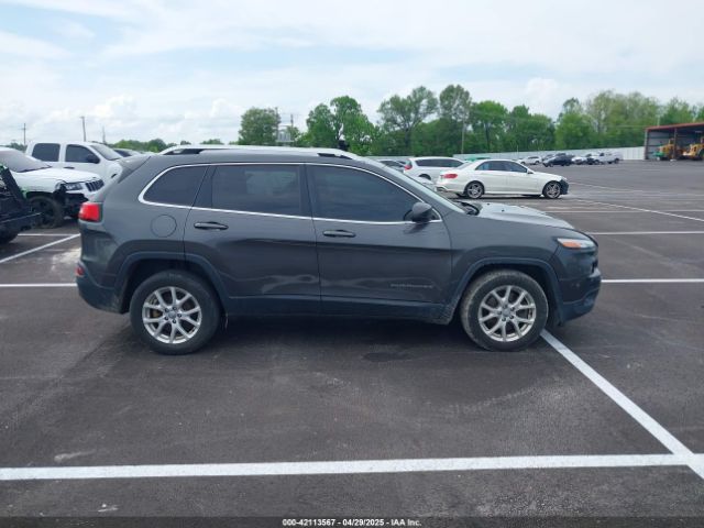 1C4PJLCB5FW689811 Jeep Cherokee Latitude