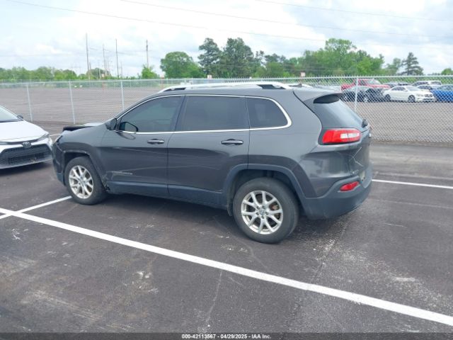 1C4PJLCB5FW689811 Jeep Cherokee Latitude
