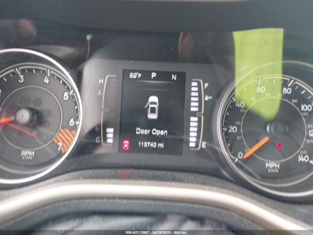 1C4PJLCB5FW689811 Jeep Cherokee Latitude