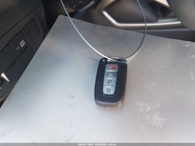 KMHTC6AE4GU303847 Hyundai Veloster Turbo