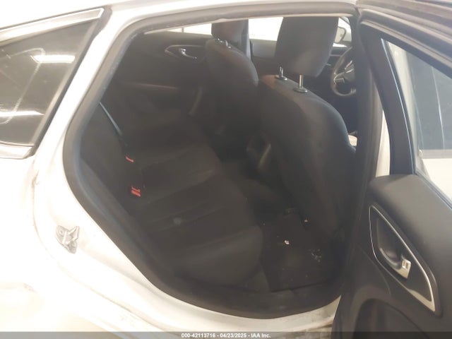 Chrysler 200 Limited 2015 1C3CCCAB2FN578266 Image 8