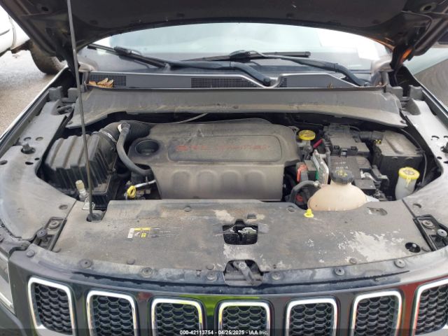 3C4NJDCB9JT238358 Jeep Compass Limited 4x4