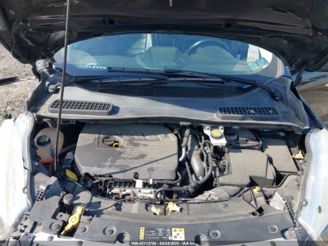 1FMCU0HD4JUA93703 Ford ESCAPE SEL