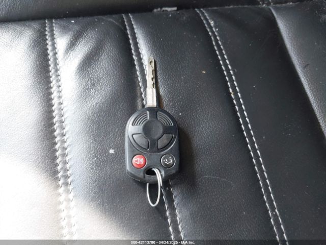 1FMCU0HD4JUA93703 Ford ESCAPE SEL