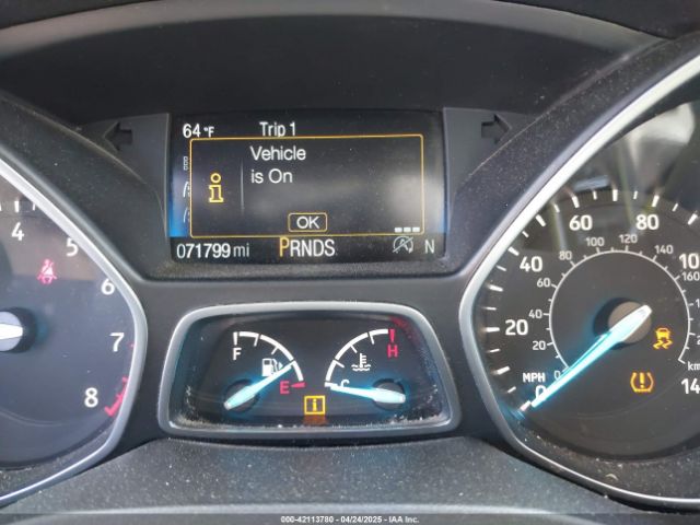 1FMCU0HD4JUA93703 Ford ESCAPE SEL