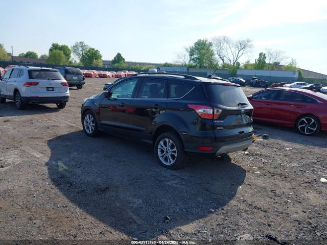 1FMCU0HD4JUA93703 Ford ESCAPE SEL