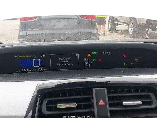 JTDKARFU1H3044393 Toyota Prius Four