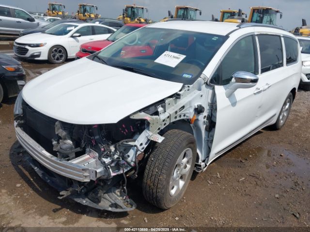 2018 CHRYSLER PACIFICA HYBRID 2C4RC1N7XJR293567 Photo 1
