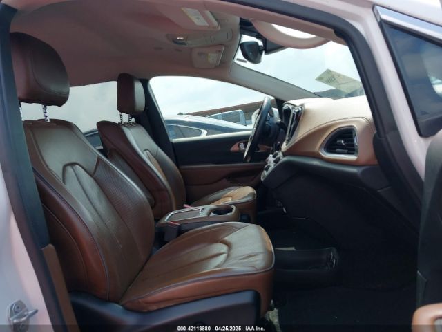 2018 CHRYSLER PACIFICA HYBRID 2C4RC1N7XJR293567 Photo 4