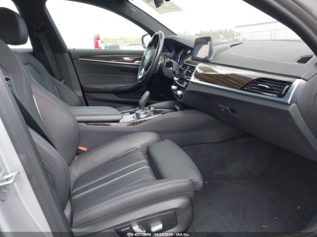 2019 BMW 530I WBAJA7C5XKG911946 Photo 4