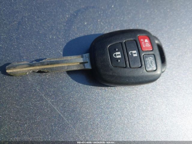 2T3RFREV6GW494319 Toyota Rav4 Xle