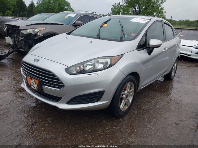 Ford FIESTA SE 2019 3FADP4BJ7KM138389 Image 2