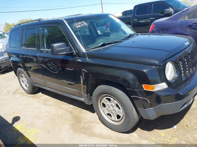 1C4NJPBB8GD575668 Jeep Patriot Sport