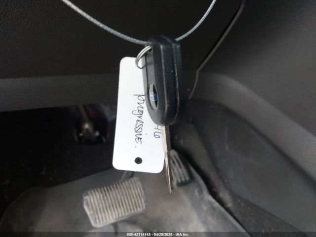 1FMCU9G90HUE65257 Ford ESCAPE SE