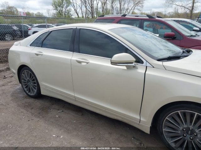 3LN6L2JK7ER821385 Lincoln MKZ