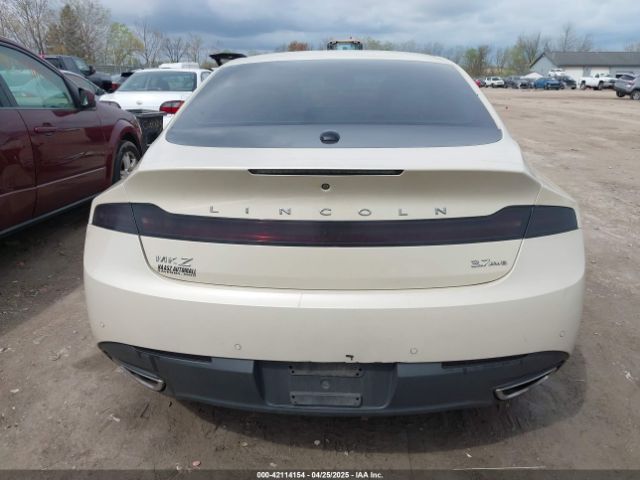 3LN6L2JK7ER821385 Lincoln MKZ
