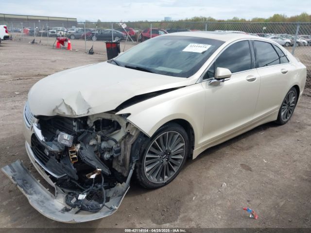 3LN6L2JK7ER821385 Lincoln MKZ