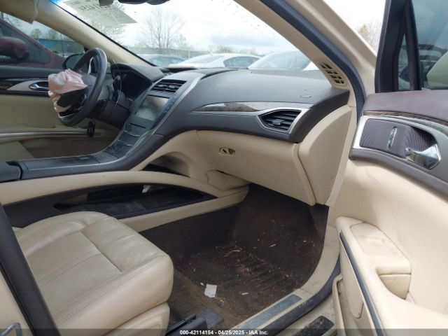3LN6L2JK7ER821385 Lincoln MKZ