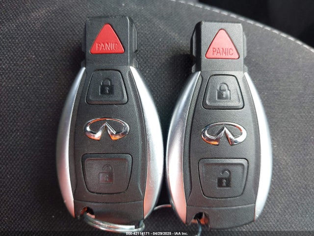SJKCH5CP0JA002335 Infiniti Qx30 Pure