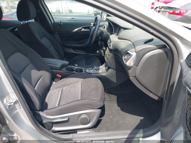 SJKCH5CP0JA002335 Infiniti Qx30 Pure
