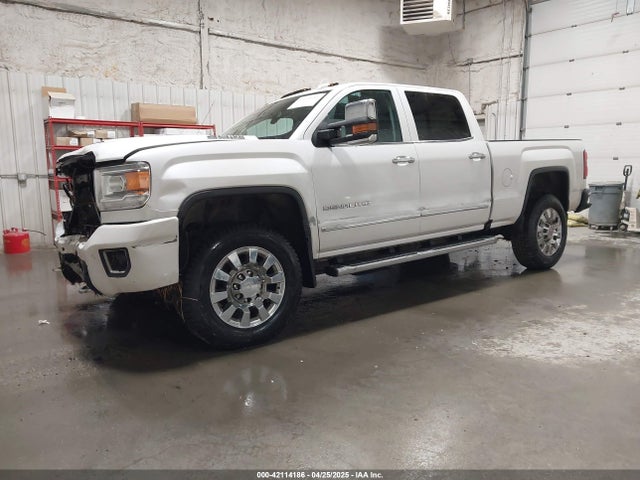1GT12UEY7JF209500 GMC Sierra 2500hd Denali