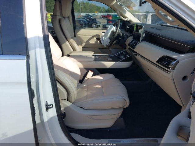 5LMJJ2LT5LEL09160 Lincoln Navigator Reserve