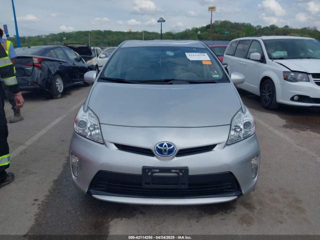 JTDKN3DUXE1747468 Toyota Prius Two