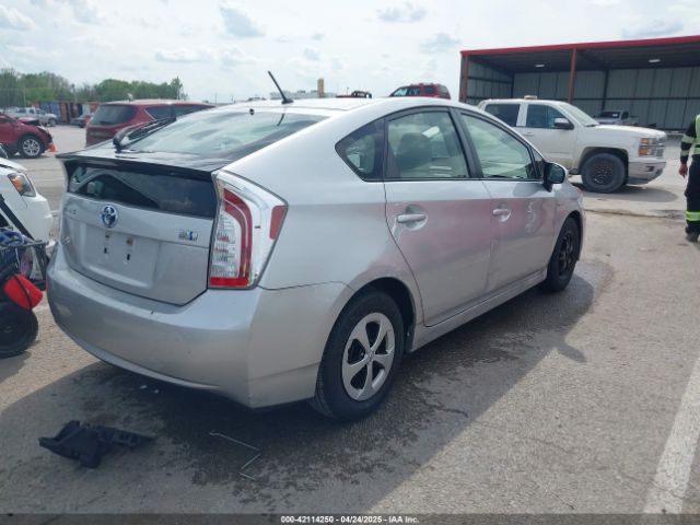 JTDKN3DUXE1747468 Toyota Prius Two