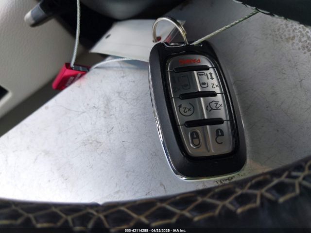 2021 CHRYSLER PACIFICA 2C4RC1BG2MR510053 Photo 10