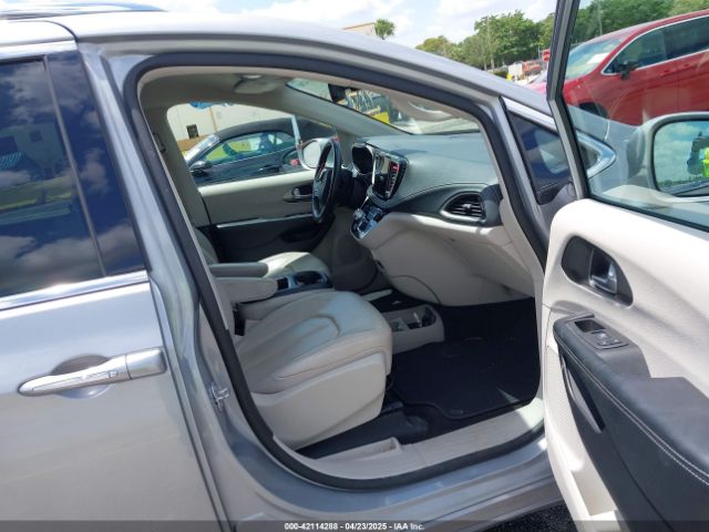 2021 CHRYSLER PACIFICA 2C4RC1BG2MR510053 Photo 4