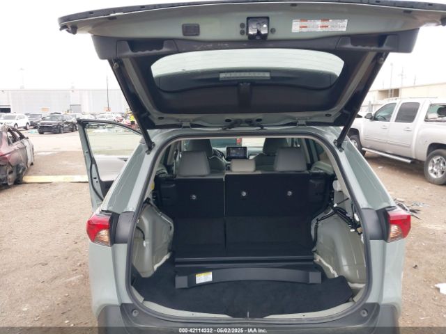 2T3C1RFV8MW131096 Toyota Rav4 Xle Premium
