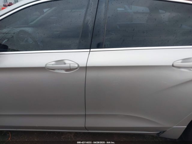 2G1105SA9H9167992 Chevrolet IMPALA 1LT