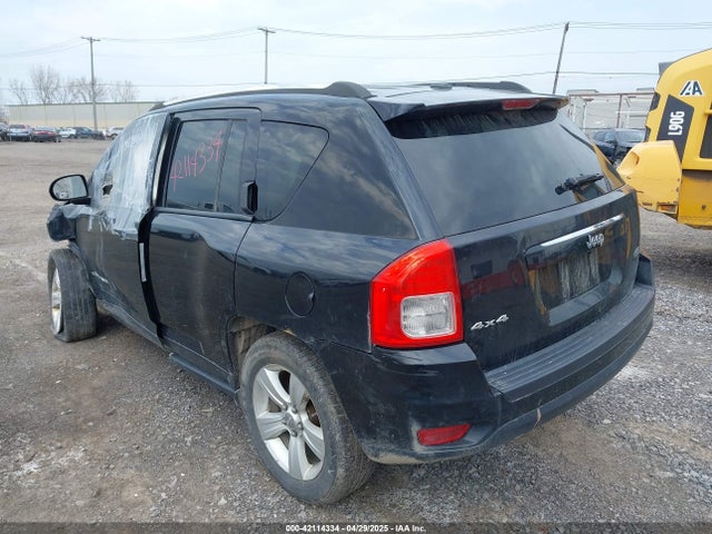 1C4NJDEB2ED648234 Jeep Compass Latitude