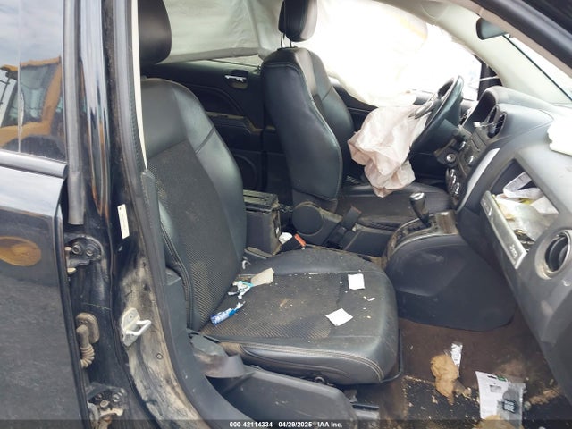 1C4NJDEB2ED648234 Jeep Compass Latitude