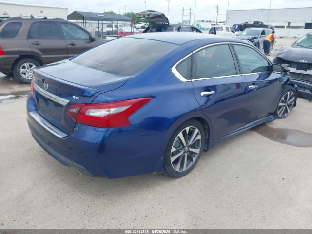 1N4AL3AP2HN347052 Nissan Altima 2.5 Sr