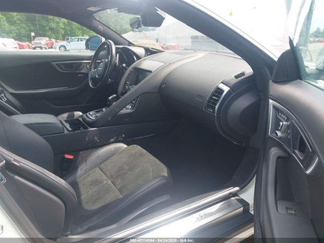 SAJDD1GX8JCK55138 Jaguar F-type 296hp