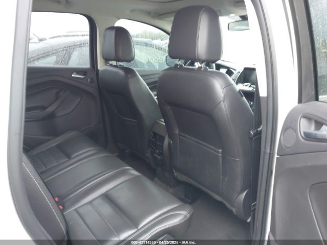 1FMCU9J95GUB81033 Ford Escape Titanium