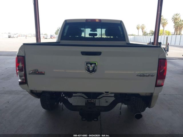 3C6RR7LT3GG214747 RAM 1500 Big Horn