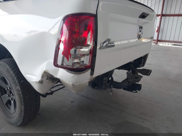3C6RR7LT3GG214747 RAM 1500 Big Horn