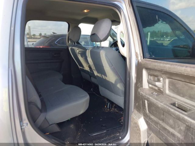 1C6RR6KT1KS746771 RAM 1500 Classic Tradesman  4x2 5'7 Box