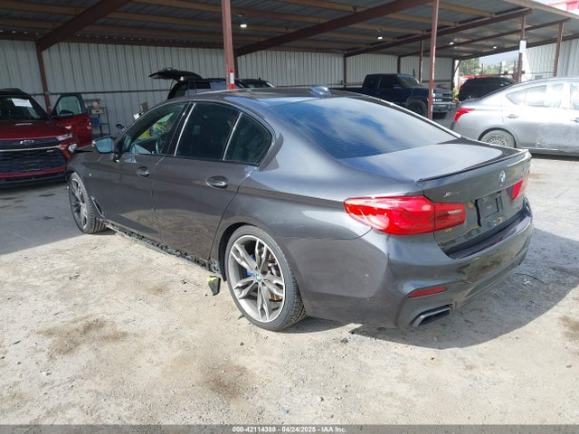 WBAJB9C5XJG464039 BMW m550i