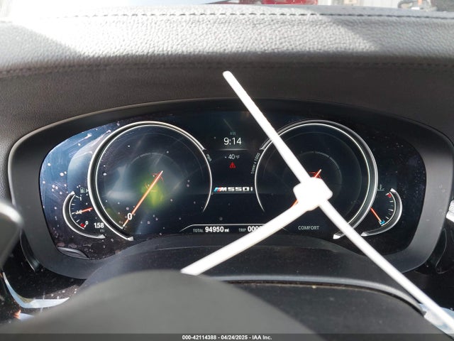 WBAJB9C5XJG464039 BMW m550i