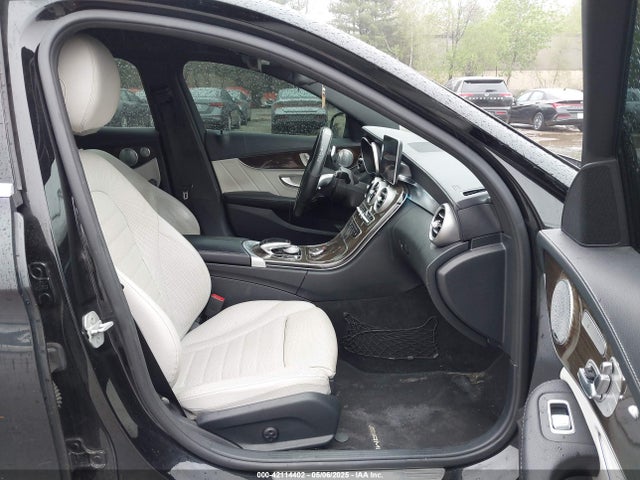 55SWF6GB7FU028521 Mercedes-Benz C 400 4matic