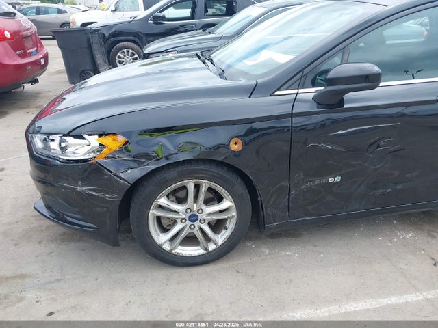 3FA6P0LU2JR131863 Ford Fusion Hybrid Se