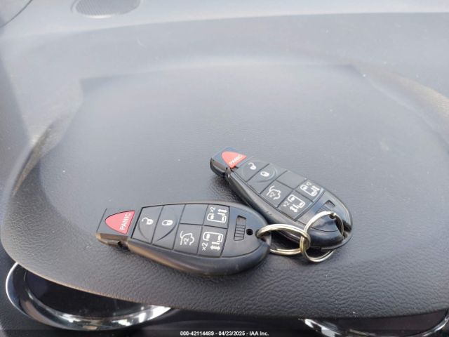 2C4RC1HG4GR271360 Chrysler Town & Country S