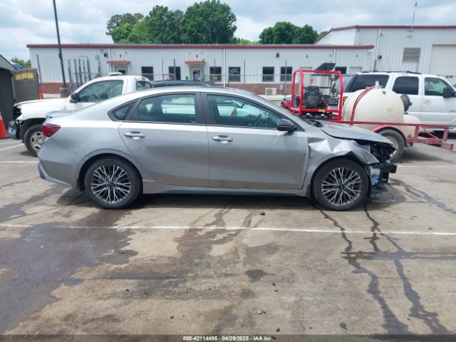 3KPF54AD3PE641178 KIA Forte Gt-line