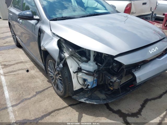 3KPF54AD3PE641178 KIA Forte Gt-line