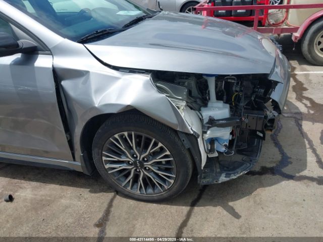 3KPF54AD3PE641178 KIA Forte Gt-line